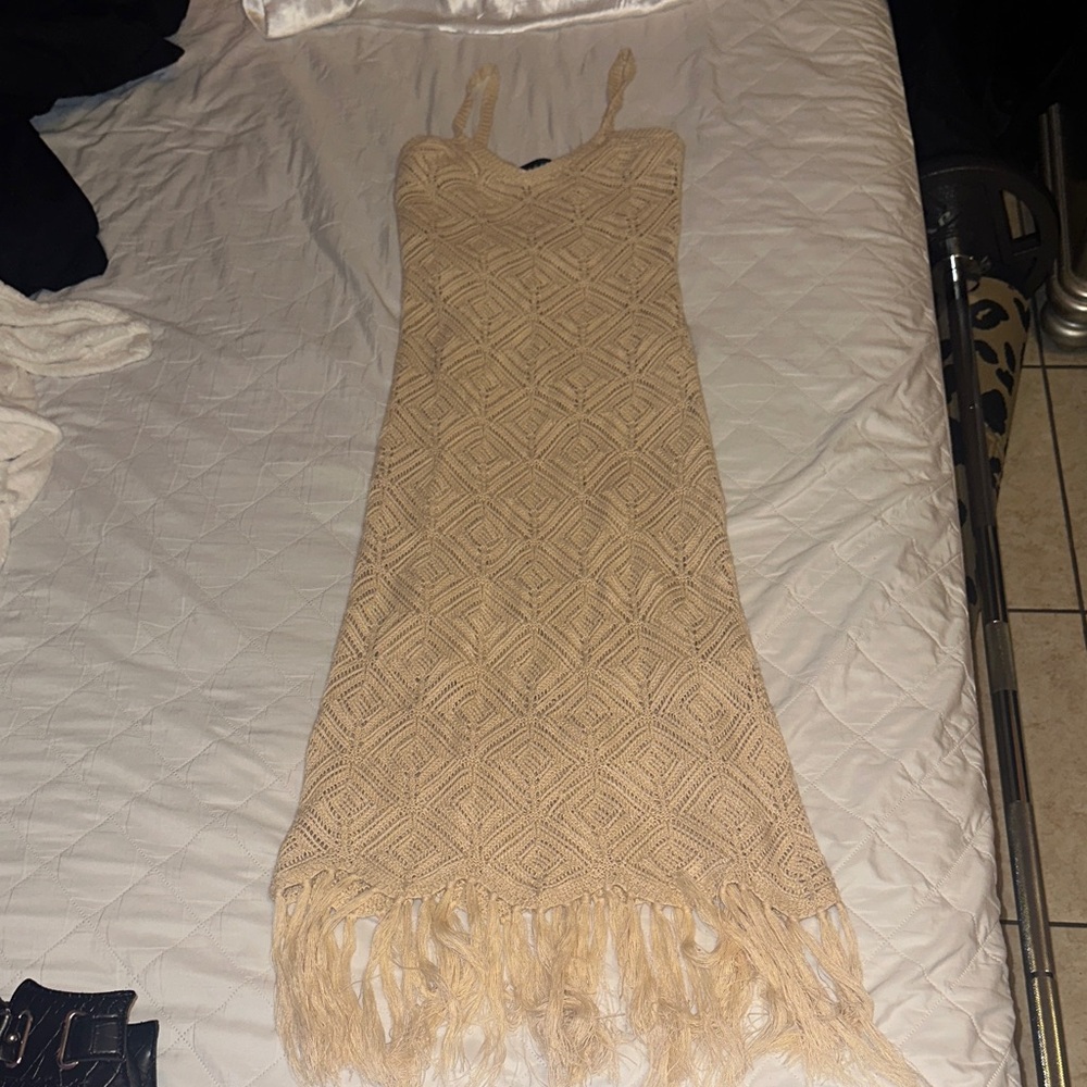 Elegant Beige Knit Dress